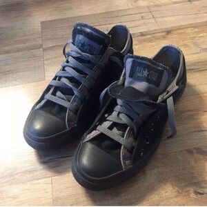 Converse low cut, two-toned back and grey. Vintage and limited edition.